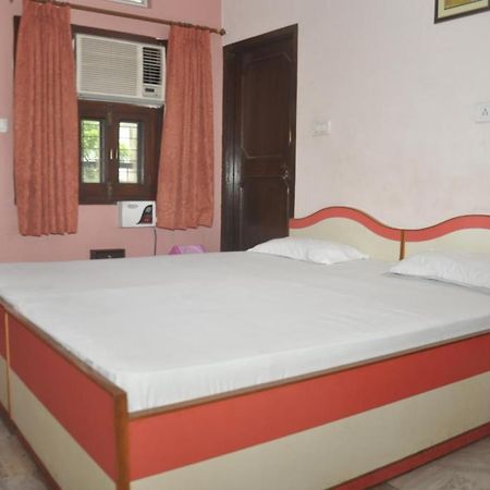 Aapnni Hotel Jaipur Room photo